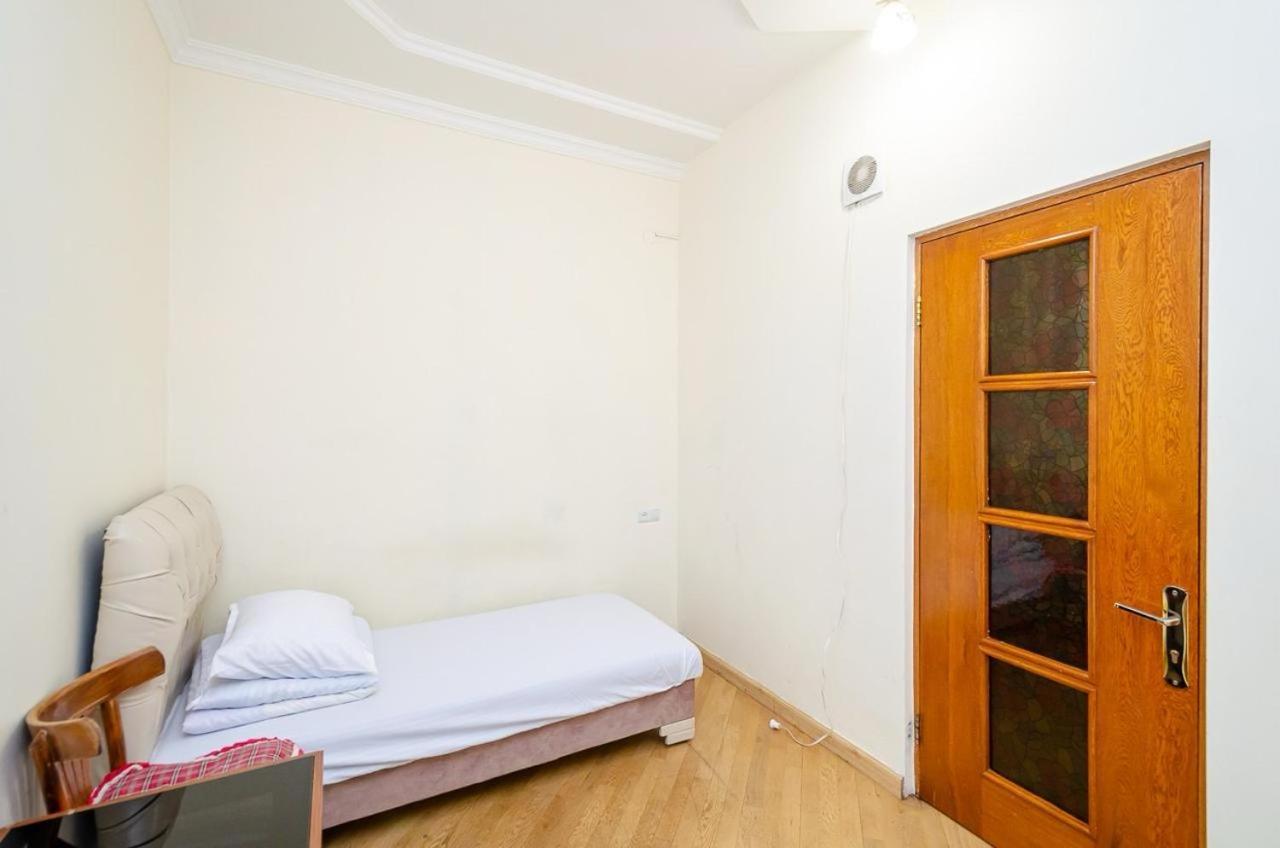 Areva Hostel & Apartment Erywań Zewnętrze zdjęcie