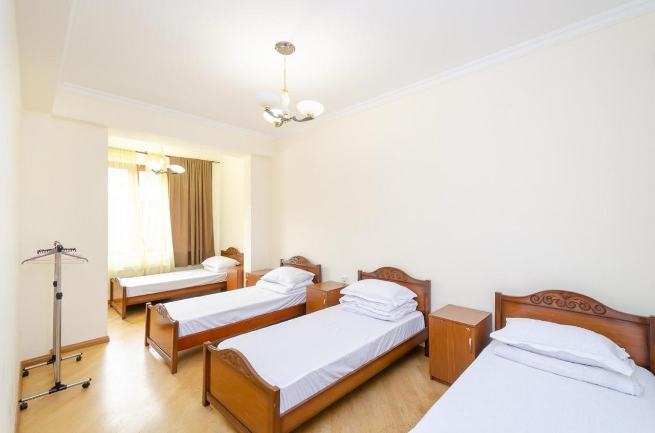 Areva Hostel & Apartment Erywań Zewnętrze zdjęcie