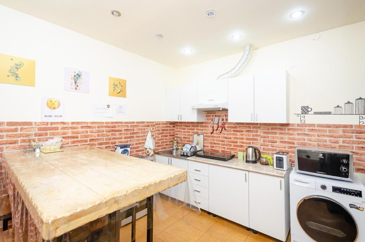 Areva Hostel & Apartment Erywań Zewnętrze zdjęcie
