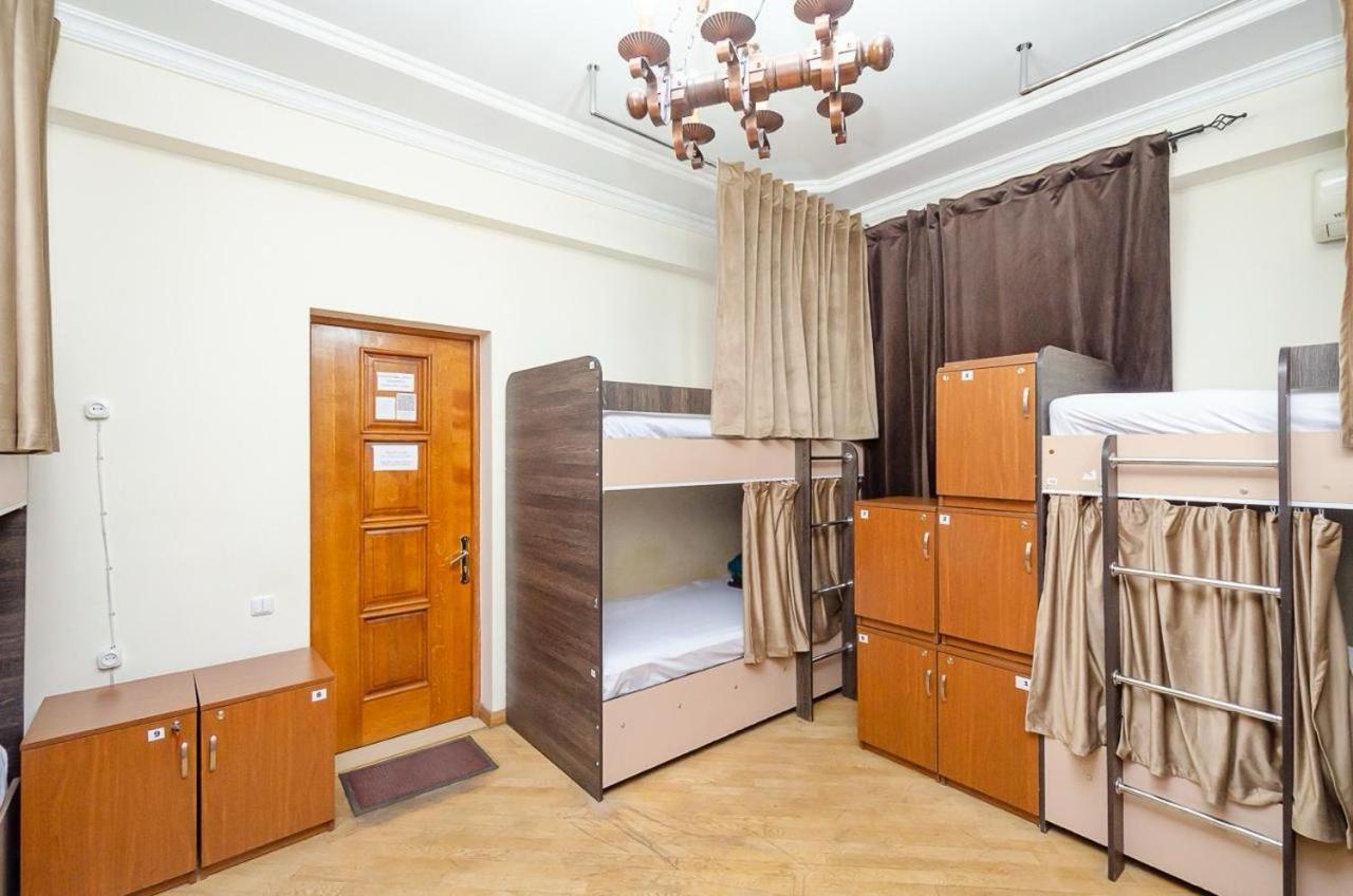 Areva Hostel & Apartment Erywań Zewnętrze zdjęcie
