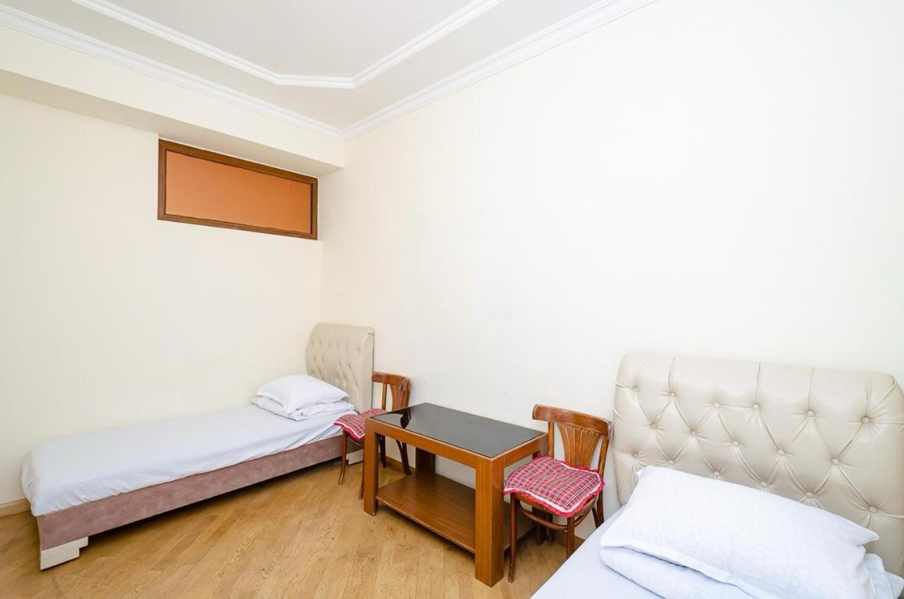 Areva Hostel & Apartment Erywań Zewnętrze zdjęcie