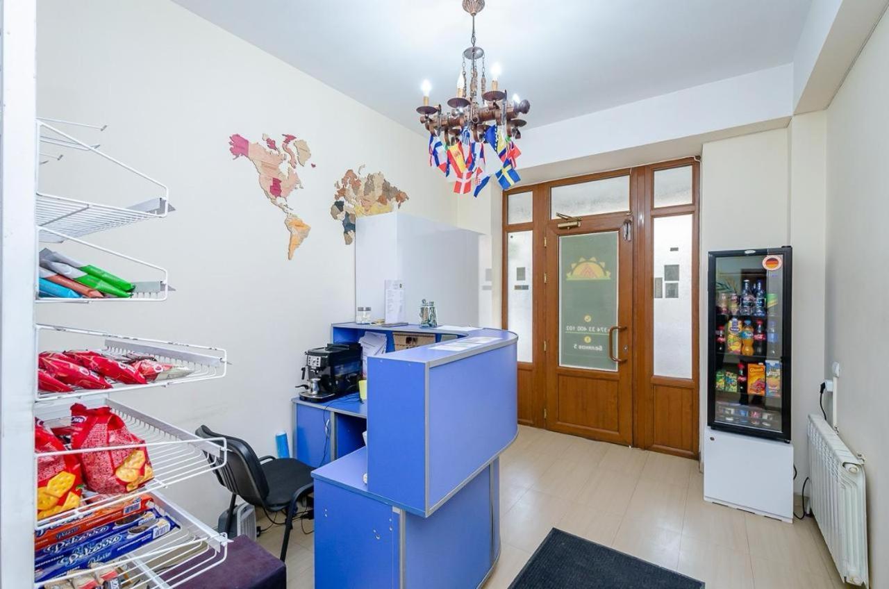 Areva Hostel & Apartment Erywań Zewnętrze zdjęcie